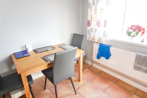 2 Foxfield Walk, Barnsley, S70 3AZ