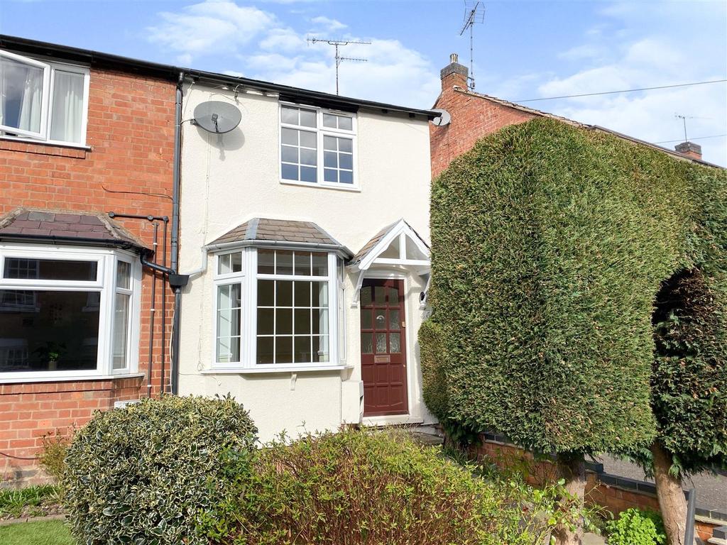 Henry Street, Kenilworth, CV8 2 bed end of terrace house £250,000