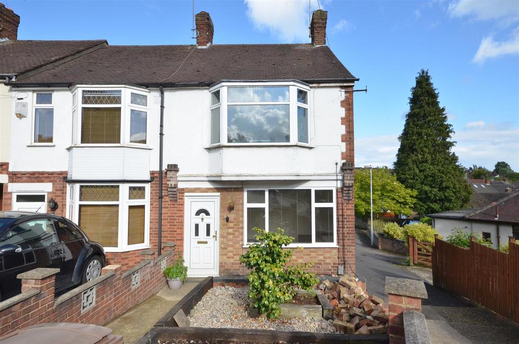 Preston Gardens, Luton 2 bed end of terrace house £975 pcm (£225 pw)