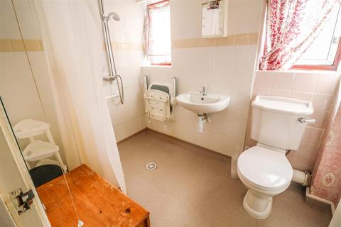 55 Peacocks, Harlow, CM19 5NY