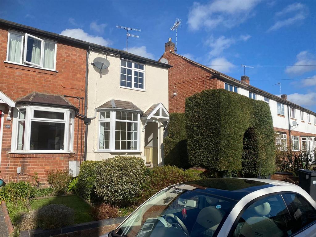 Henry Street, Kenilworth 2 bed end of terrace house £250,000