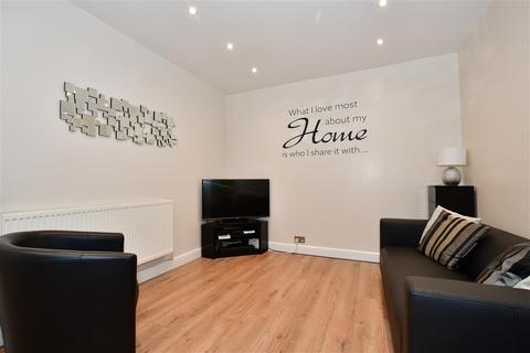 10 Eastry Road, Erith, DA8 1NN