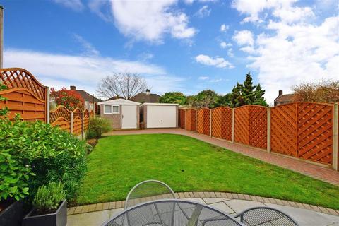 10 Eastry Road, Erith, DA8 1NN