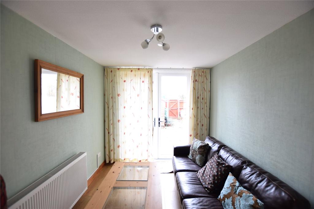 Viking, Bracknell, Berkshire, RG12 1 bed in a house share £525 pcm (£