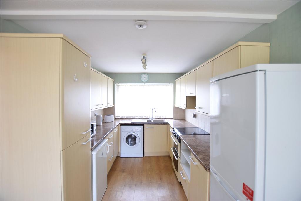 Viking, Bracknell, Berkshire, RG12 1 bed in a house share £525 pcm (£