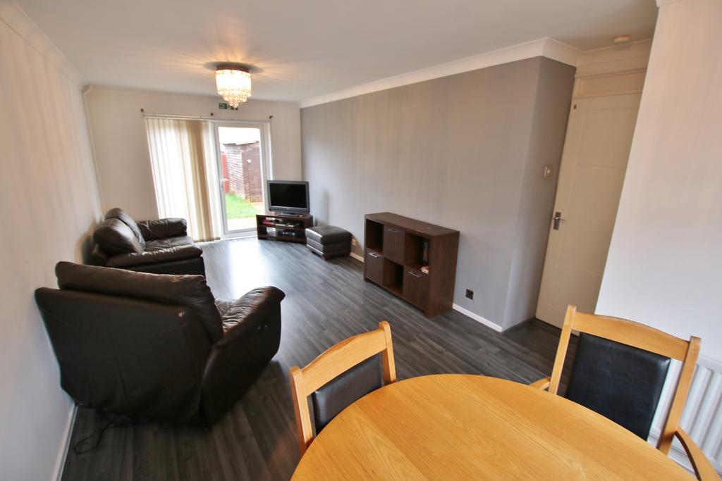 Orion Close, Lordshill, Southampton 2 bed terraced house £235,000