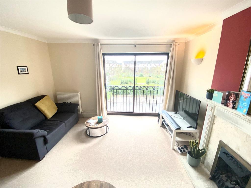 Mayfair Gardens, Southampton... 3 bed townhouse £1,500 pcm (£346 pw)