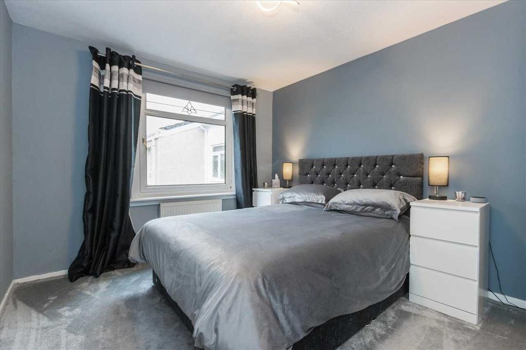 Bedroom One (1)