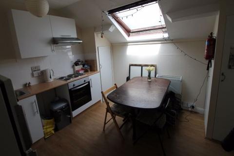 1 bedroom house to rent, Victoria Road, Leeds