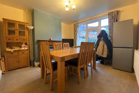 3 bedroom semi-detached house to rent, St Georges Avenue West, Wolstanton, ST5