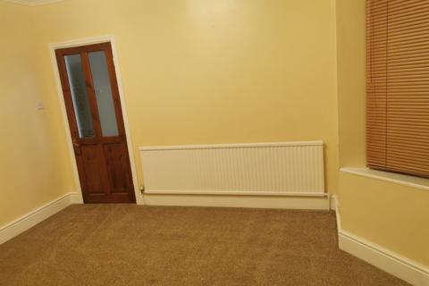 3 bedroom semi-detached house to rent, St Georges Avenue West, Wolstanton, ST5