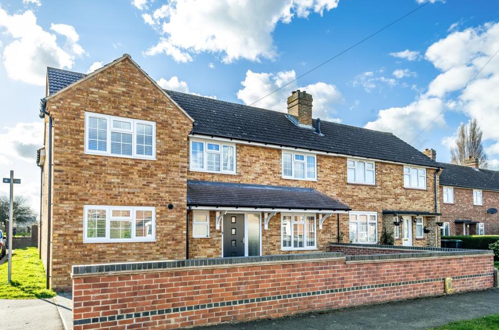 Lovell Road, Bedford 3 bed semidetached house £425,000