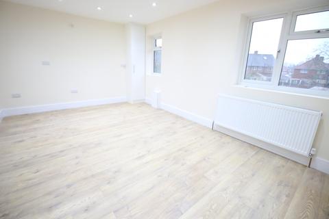 House share to rent - Fareham Road, FELTHAM, Greater London, TW14