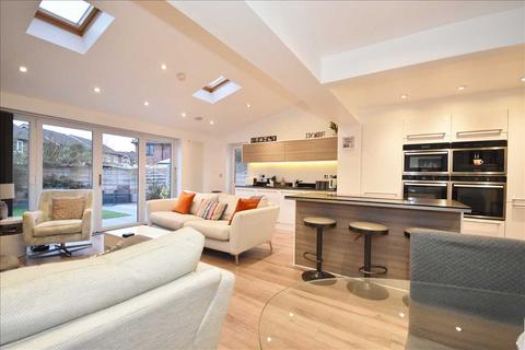 23 Havisham Close, Lostock, Bolton, BL6 4EN