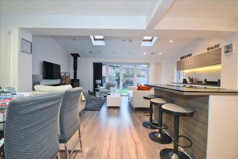 23 Havisham Close, Lostock, Bolton, BL6 4EN