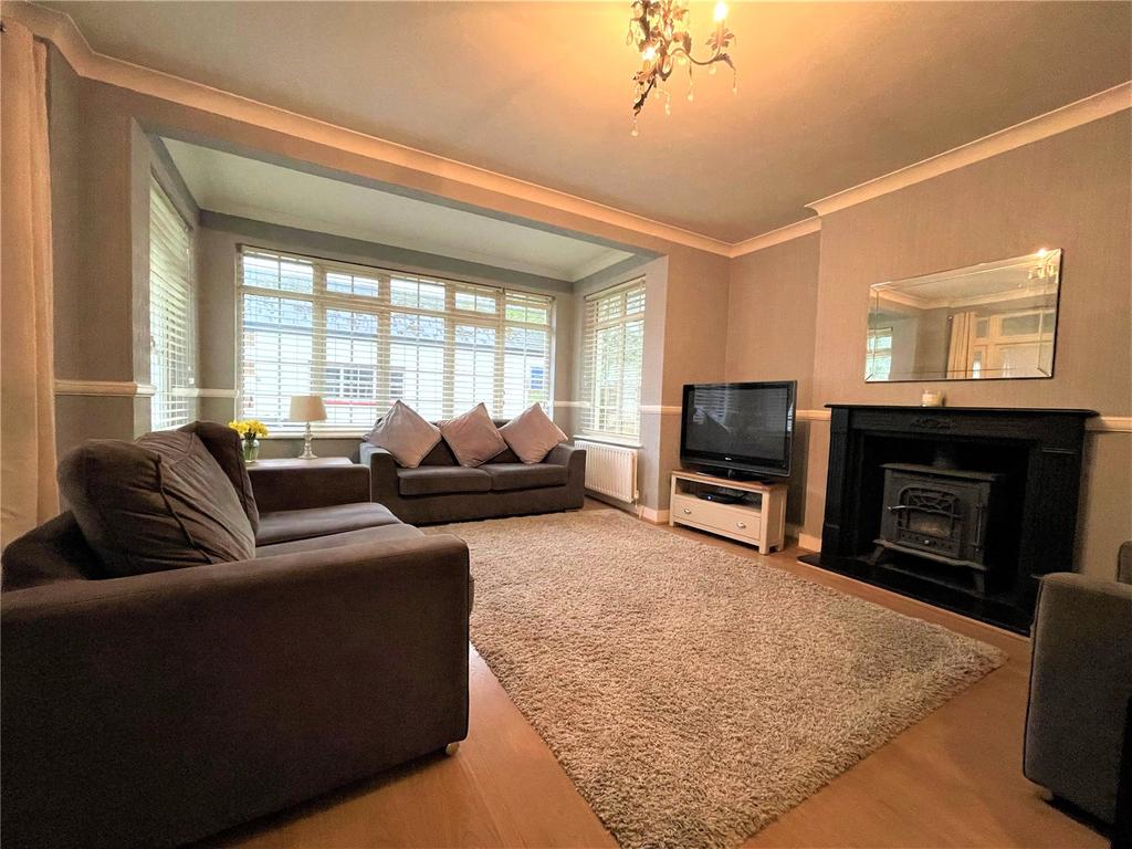 Pole Hill Road, Hillingdon, Greater... 5 bed bungalow £774,950