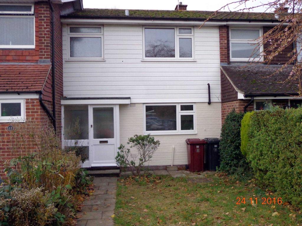 Lime Close, Chichester 3 bed terraced house £1,200 pcm (£277 pw)
