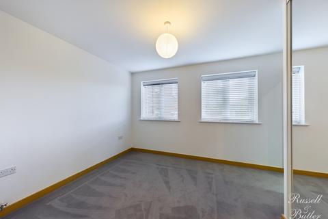 2 bedroom apartment to rent, Summerhouse Hill, Buckingham, Buckinghamshire, MK18