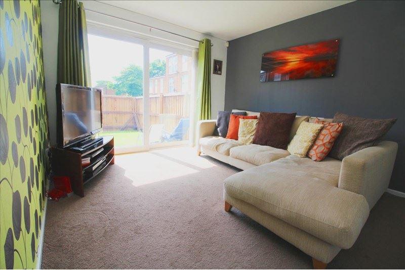 Dunstanburgh Close, washington... 2 bed flat £50,000