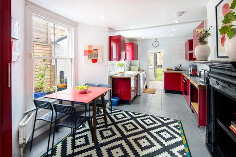 1 Powerscroft Road, London, E5 0PU