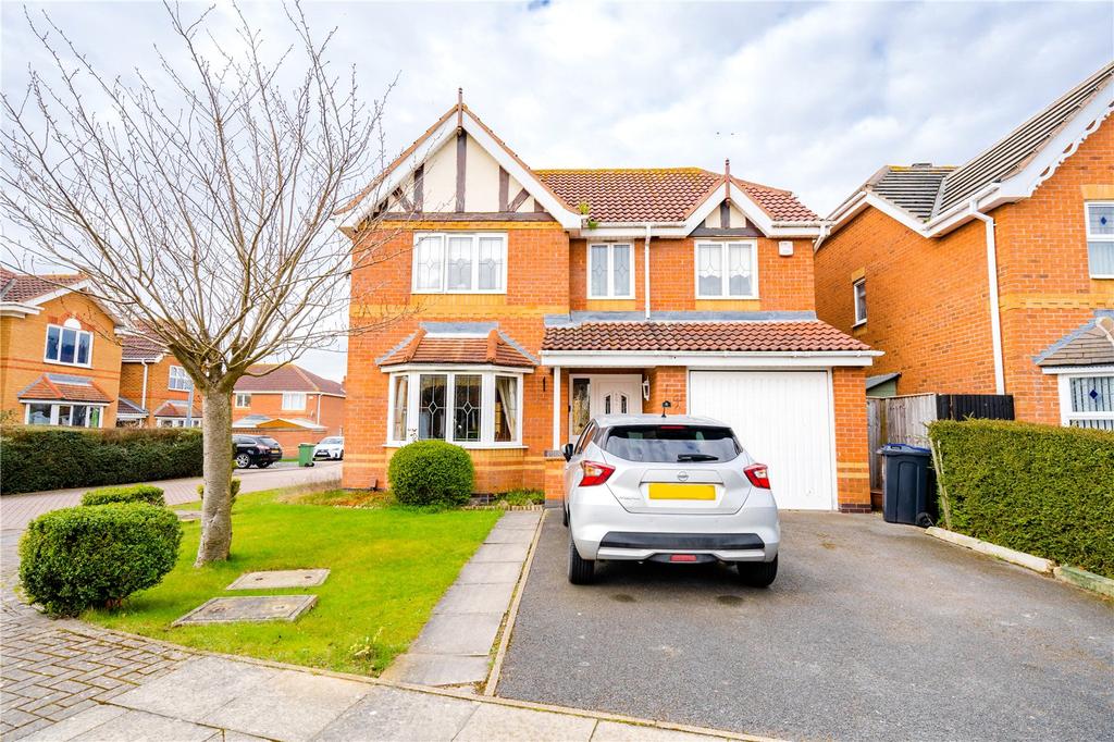 Eason Road, Scartho Top, Grimsby, DN33 4 bed detached house £280,000