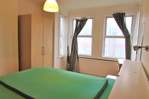 58 Locket Road, Harrow, HA3 7NE