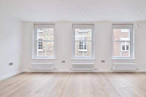 Studio to rent, New Row, Covent Garden, WC2N