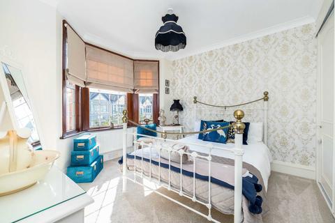 30 Bickley Crescent, Bromley, BR1 2DW