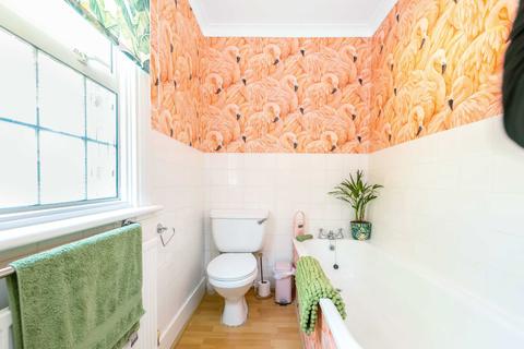 30 Bickley Crescent, Bromley, BR1 2DW