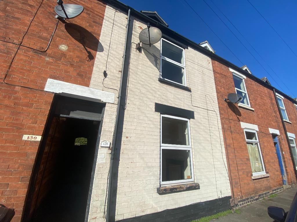 Alexandra Road, Grantham, NG31 3 bed terraced house £725 pcm (£167 pw)