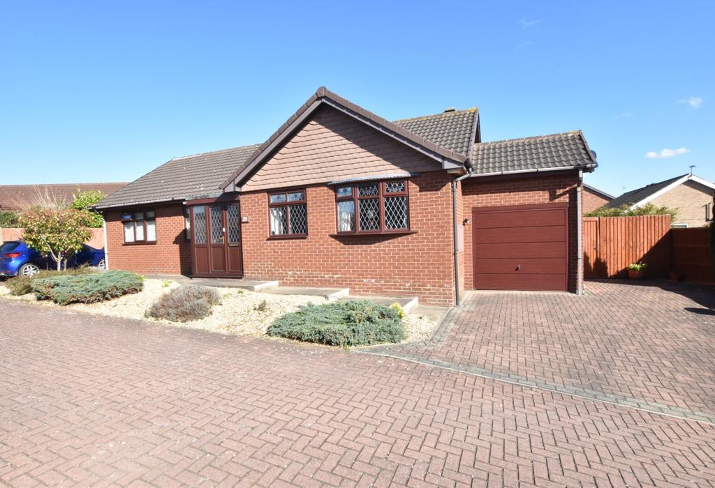 Lambourne Rise, Scunthorpe, Lincolnshire 3 bed bungalow £200,000