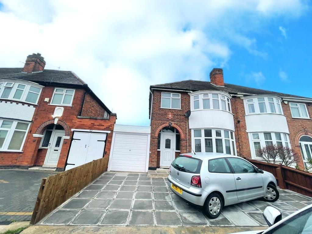 Edward Avenue, Leicester LE3 3 bed semidetached house £850 pcm (£196 pw)