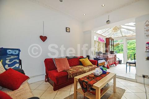 5 bedroom terraced house for sale, Gillespie Road, London, N5