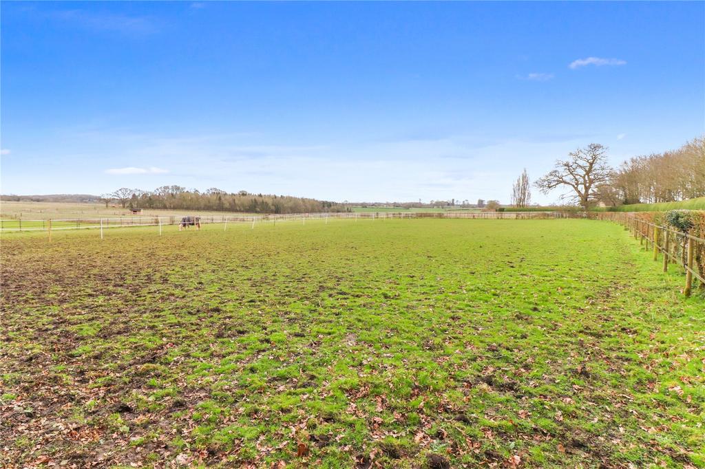 Bucks Hill, Chipperfield, Kings... 4 bed detached house £1,500,000