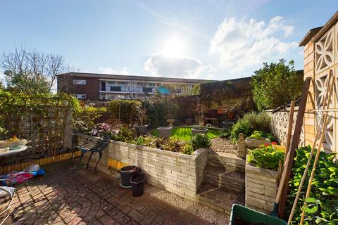 10 Rutland Gate, Belvedere, DA17 6HH