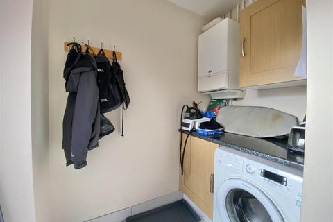 20 Birmingham Close, Grantham, NG31 8SD