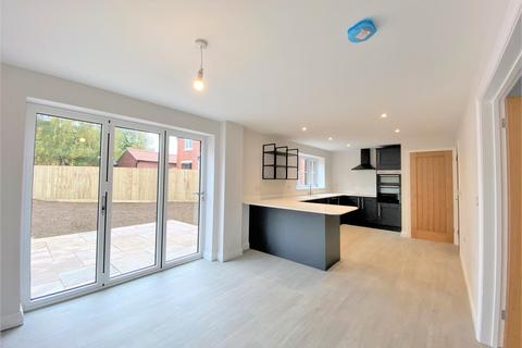 29 Grantham Road, Ropsley, Grantham, NG33 4BX