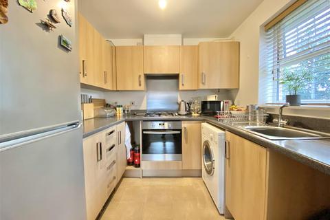 47 Hathersage Close, Grantham, NG31 7GP