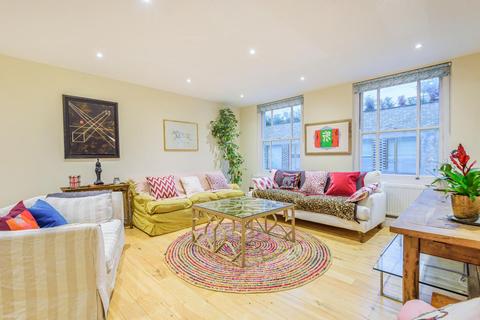 6b Richborne Terrace, London, SW8 1AP