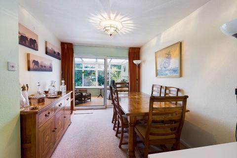 64 Crofters Mead, Croydon, CR0 9HT