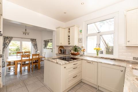 5 bedroom semi-detached house for sale, Highwalls Avenue, Dinas Powys, The Vale Of Glamorgan. CF64