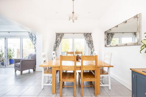 5 bedroom semi-detached house for sale, Highwalls Avenue, Dinas Powys, The Vale Of Glamorgan. CF64