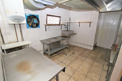 10a Broadway, Jaywick, Clacton-on-sea, CO15 2EG
