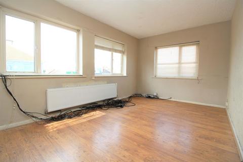 10a Broadway, Jaywick, Clacton-on-sea, CO15 2EG
