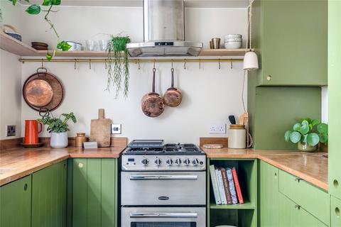 23b Alma Road, London, SW18 1AA