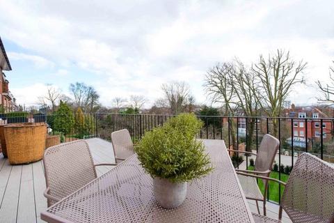 3 bedroom property to rent, Lyndhurst Road, London, NW3