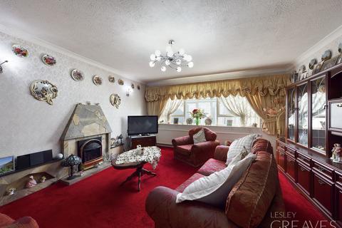 133 Arnold Lane, Gedling, Nottingham, NG4 4HF