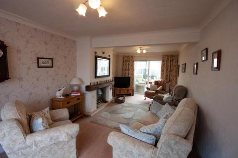 11a Anglesey Crescent, Brownhills, Walsall, WS8 7PA