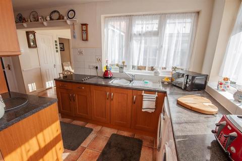11a Anglesey Crescent, Brownhills, Walsall, WS8 7PA