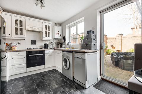 54 Chatfield Way, East Malling, West Malling, ME19 6UE